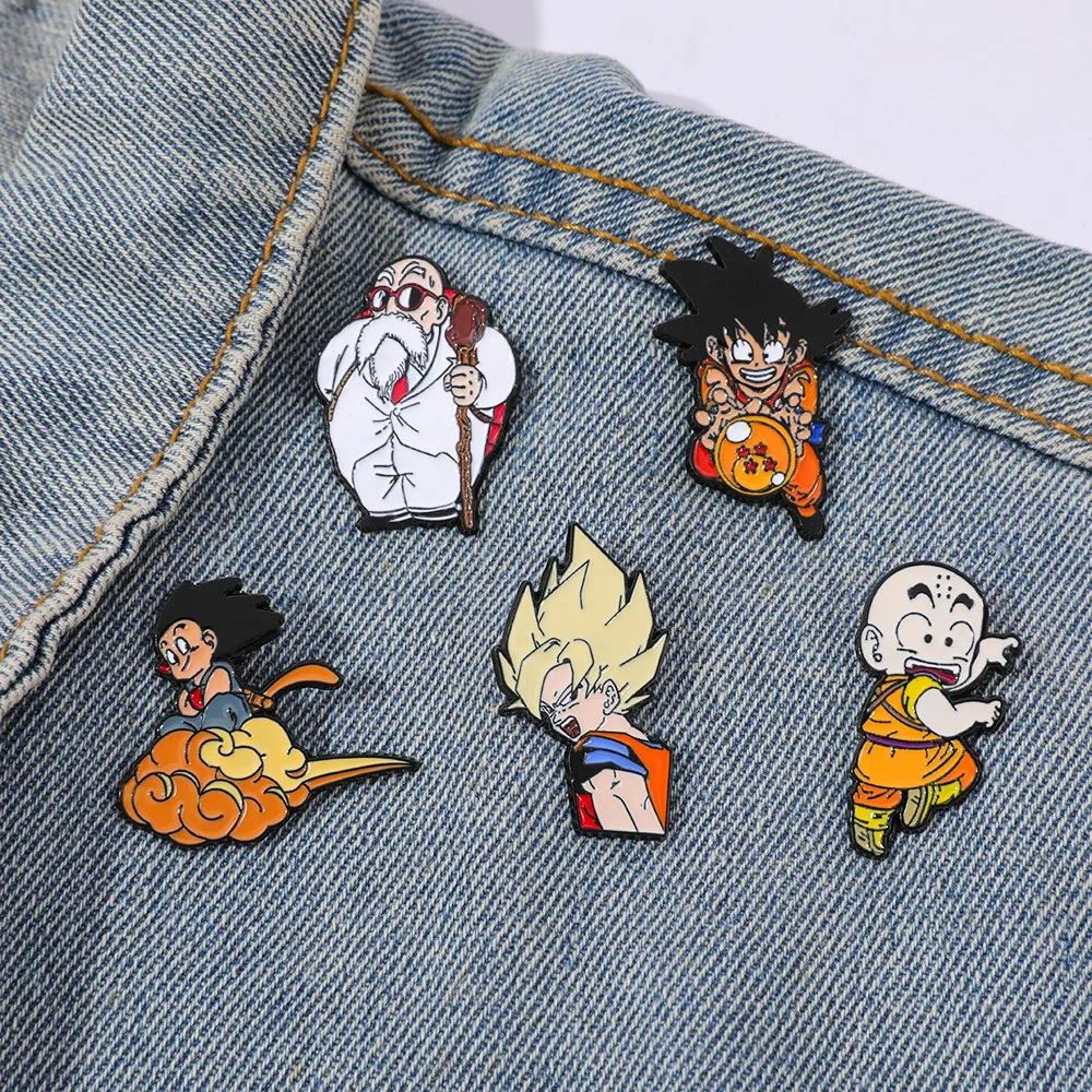 Cosplay Prop Bag - 5 Adet Klasik Popüler Anime Broş